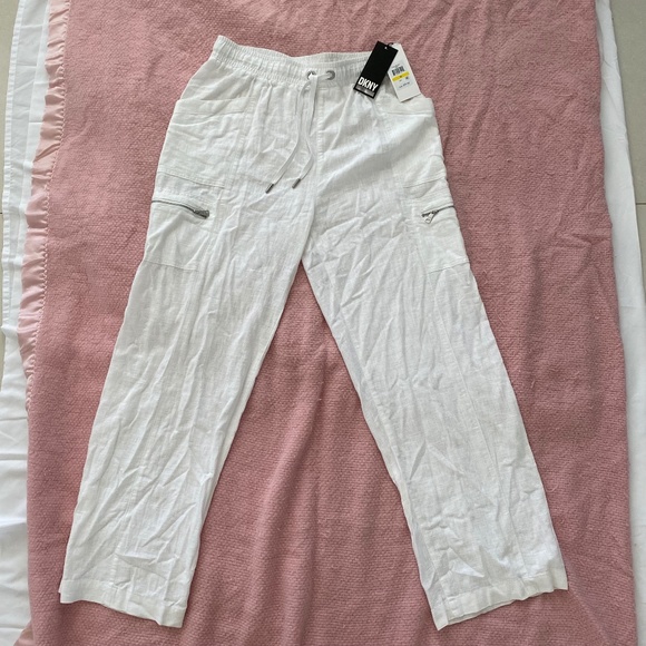 Dkny Pants - DKNY NWT Women's White Wide Leg pull on Cargo Pants Sz Med -0030